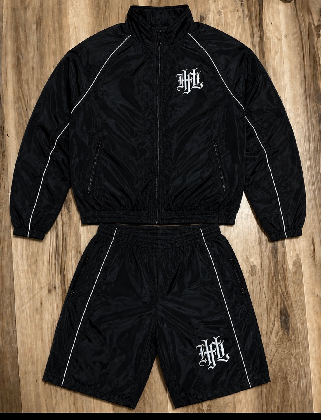 HFL BLACK SHORT SET