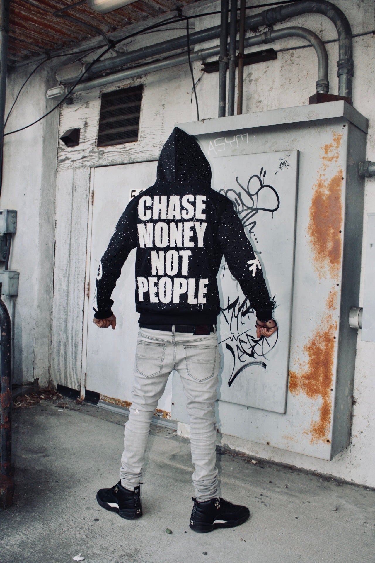 BLACK CHASE MONEY NOT PEOPLE ZIP-UP